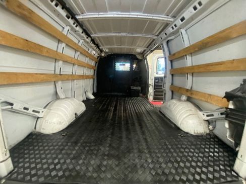 Used 2021 Chevrolet Express 2500 w/ Driver Convenience Package image 12