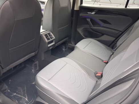New 2026 Volkswagen Tiguan SE AWD/4WD image 11