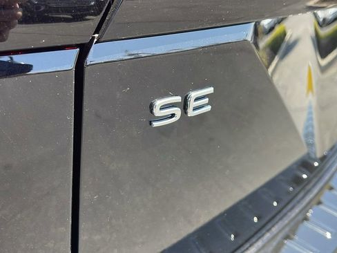 New 2025 Volkswagen Atlas Peak Edition SE image 29