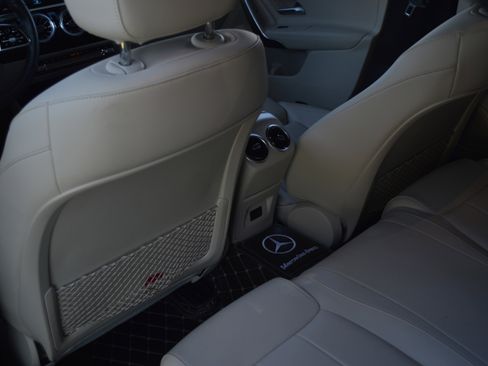 Used 2023 Mercedes-Benz CLA 250 image 30