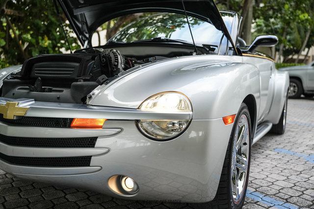 Used 2006 Chevrolet SSR w/ Preferred Equipment Group RWD image 28