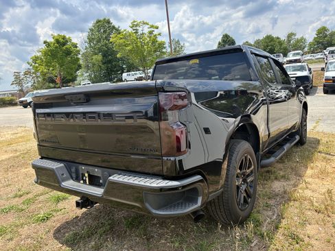 Used 2023 Chevrolet Silverado 1500 Custom w/ Rally Edition AWD/4WD image 8