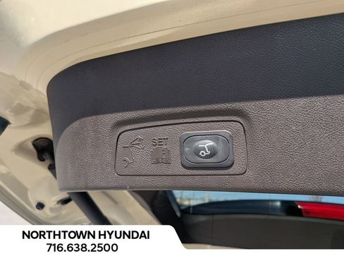 Used 2018 Lincoln MKC Reserve image 37