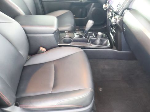 Used 2020 Toyota 4Runner Venture w/ Moonroof Package AWD/4WD image 49