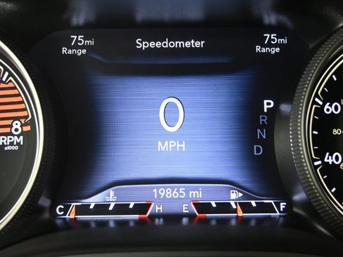 Used 2022 Jeep Cherokee Trailhawk image 25