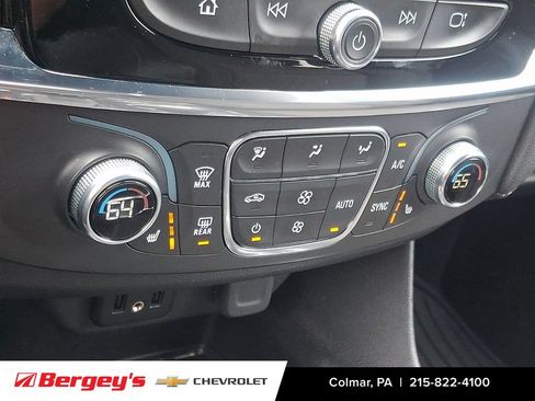 Certified 2023 Chevrolet Traverse LT w/ Midnight/Sport Edition AWD/4WD image 18