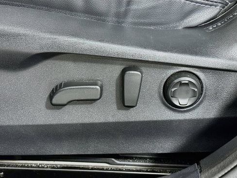 Used 2024 Subaru Outback Limited AWD/4WD image 17