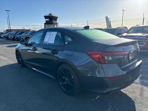 Used 2024 Honda Civic Sport image 4
