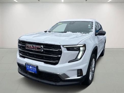 Used 2025 GMC Acadia Elevation w/ Elevation Premium Package image 1