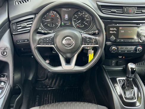 Used 2017 Nissan Rogue S FWD image 16