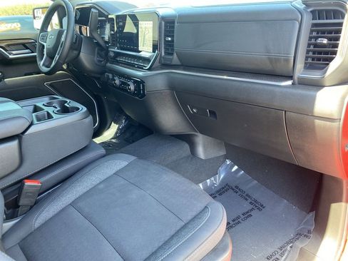 Used 2025 Chevrolet Silverado 1500 LT AWD/4WD image 29