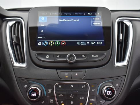 Used 2024 Chevrolet Malibu LT image 16