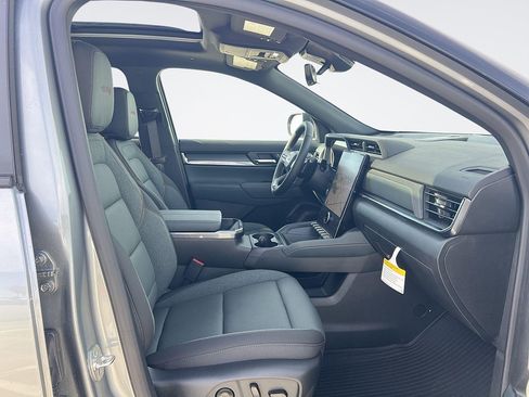 New 2026 GMC Terrain AT4 w/ Convenience Package III AWD/4WD image 32