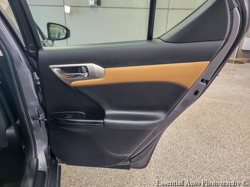 Used 2016 Lexus CT 200h w/ Navigation Package FWD image 22