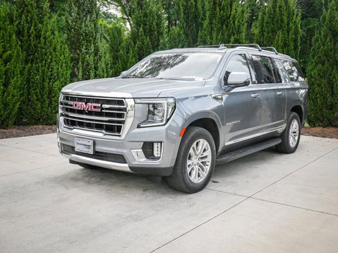 Used 2021 GMC Yukon XL SLT w/ SLT Luxury Plus Package AWD/4WD image 5