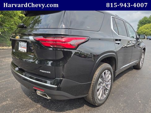 Used 2023 Chevrolet Traverse Premier AWD/4WD image 42