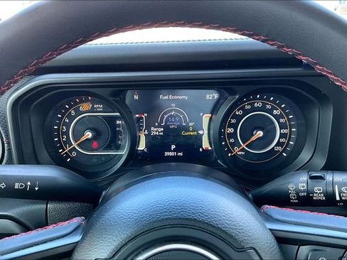 Used 2024 Jeep Wrangler Unlimited Rubicon AWD/4WD image 12
