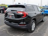 Used 2024 GMC Terrain SLE image 3