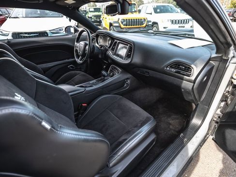 Used 2018 Dodge Challenger R/T Scat Pack image 26