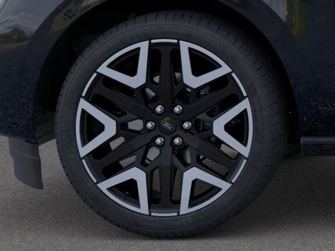 New 2025 Ford Expedition Max Platinum w/ Platinum Ultimate Package image 19