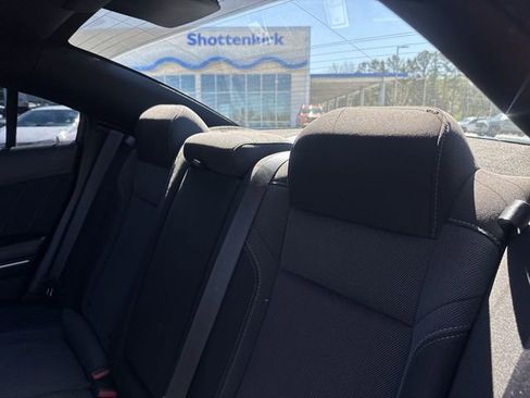 Used 2022 Dodge Charger SXT RWD image 25