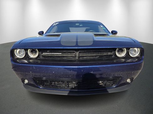Used 2017 Dodge Challenger SXT w/ Blacktop Package image 2