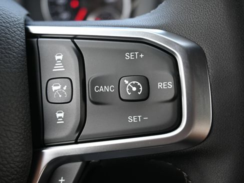 New 2026 RAM 3500 Big Horn AWD/4WD image 14