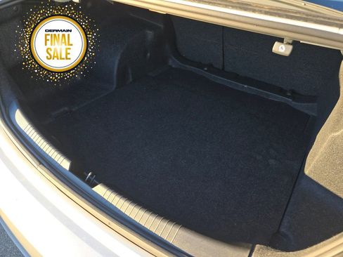 Used 2022 Chevrolet Malibu LS image 18