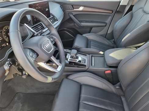 Certified 2024 Audi Q5 e Prestige image 10