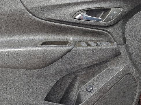 Used 2023 Chevrolet Equinox LT AWD/4WD image 13