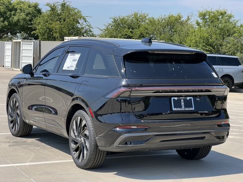 New 2025 Lincoln Nautilus Reserve w/ Jet Appearance Package image 7