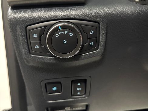 Used 2022 Ford F450 Platinum image 18