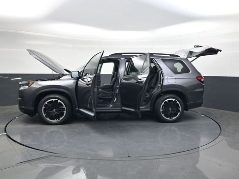New 2026 Honda Pilot Touring image 37