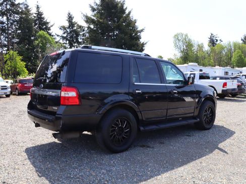 Used 2017 Ford Expedition Limited AWD/4WD image 4