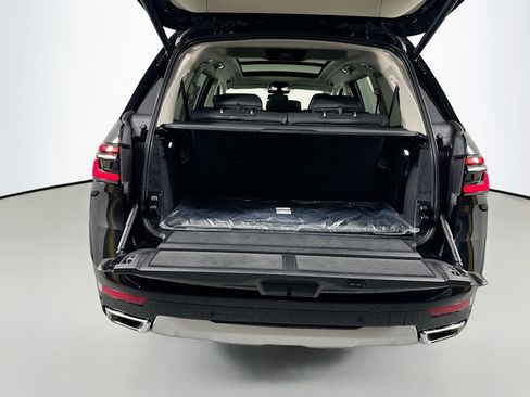 Certified 2026 BMW X7 xDrive40i w/ Climate Comfort Package image 20