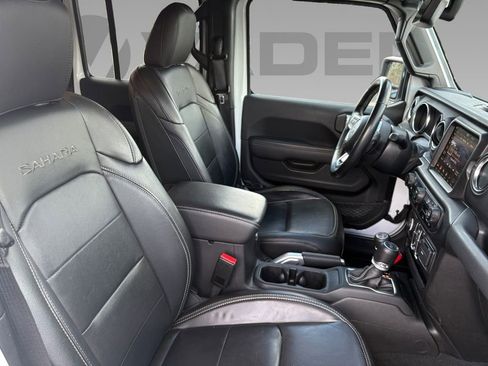 Used 2022 Jeep Wrangler Unlimited Sahara image 8