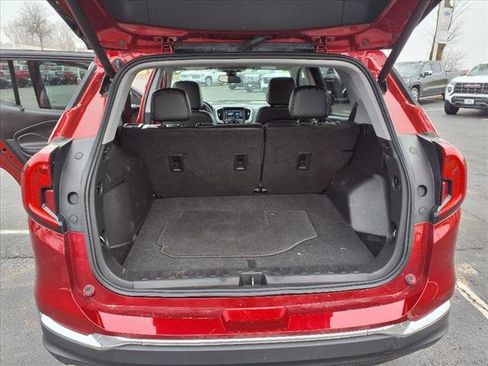 Used 2022 GMC Terrain SLT image 30