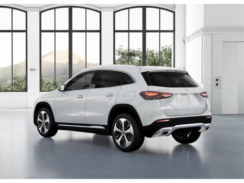 New 2025 Mercedes-Benz GLA 250 4MATIC image 29