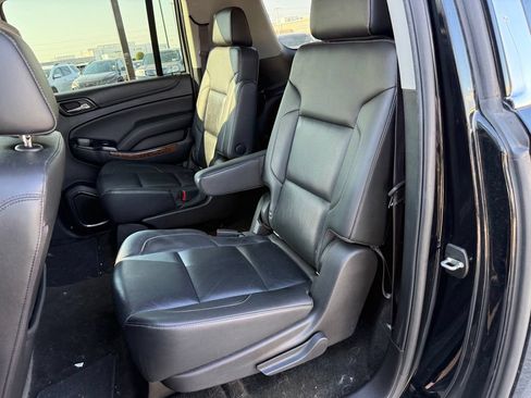 Used 2017 Chevrolet Suburban Premier RWD image 10