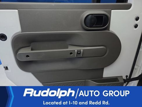 Used 2008 Jeep Wrangler Unlimited Rubicon w/ Dual Top Group AWD/4WD image 12