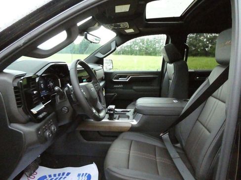 New 2026 Chevrolet Silverado 1500 High Country w/ Midnight Edition AWD/4WD image 32