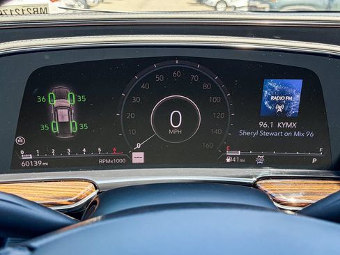 Certified 2021 Cadillac Escalade ESV Premium Luxury w/ Driver Assist Tech Package AWD/4WD image 51
