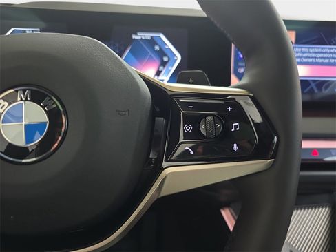 Used 2025 BMW X3 xDrive30i w/ Convenience Package image 21