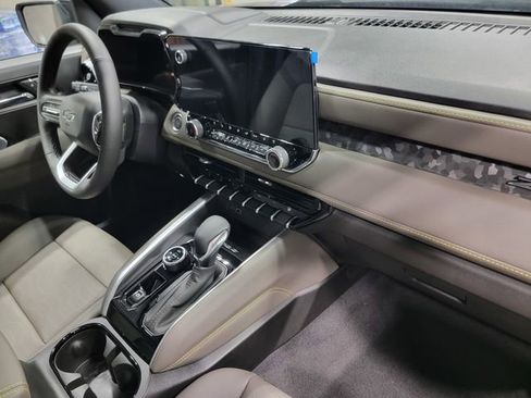 New 2026 Chevrolet Colorado ZR2 AWD/4WD image 16