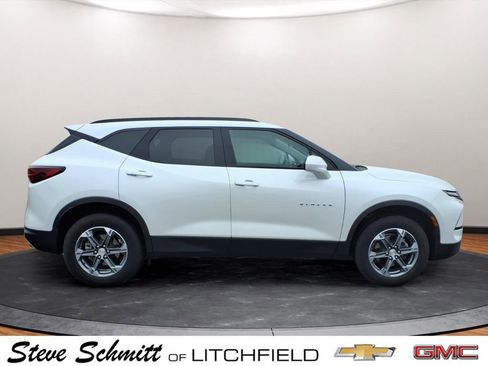 Certified 2024 Chevrolet Blazer LT w/ Convenience Package FWD image 18