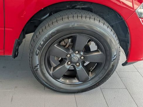 Used 2018 RAM 1500 Express w/ Express Value Package image 18