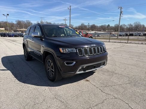 Used 2019 Jeep Grand Cherokee Limited image 6