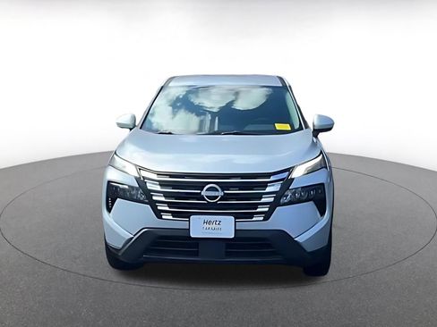 Used 2025 Nissan Rogue SV image 4