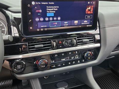 New 2026 Nissan Pathfinder SV image 17