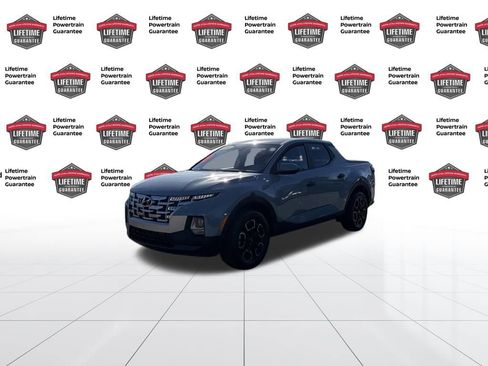 Used 2023 Hyundai Santa Cruz SE image 1